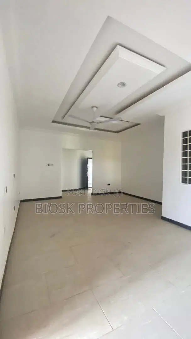 2bdrm Apartment in Billa-Fix Properties, Malejor for rent