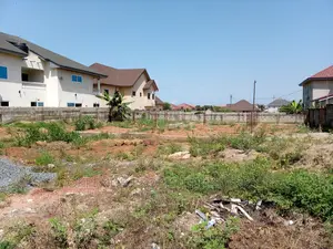 Plot for Sale at Tema Com25