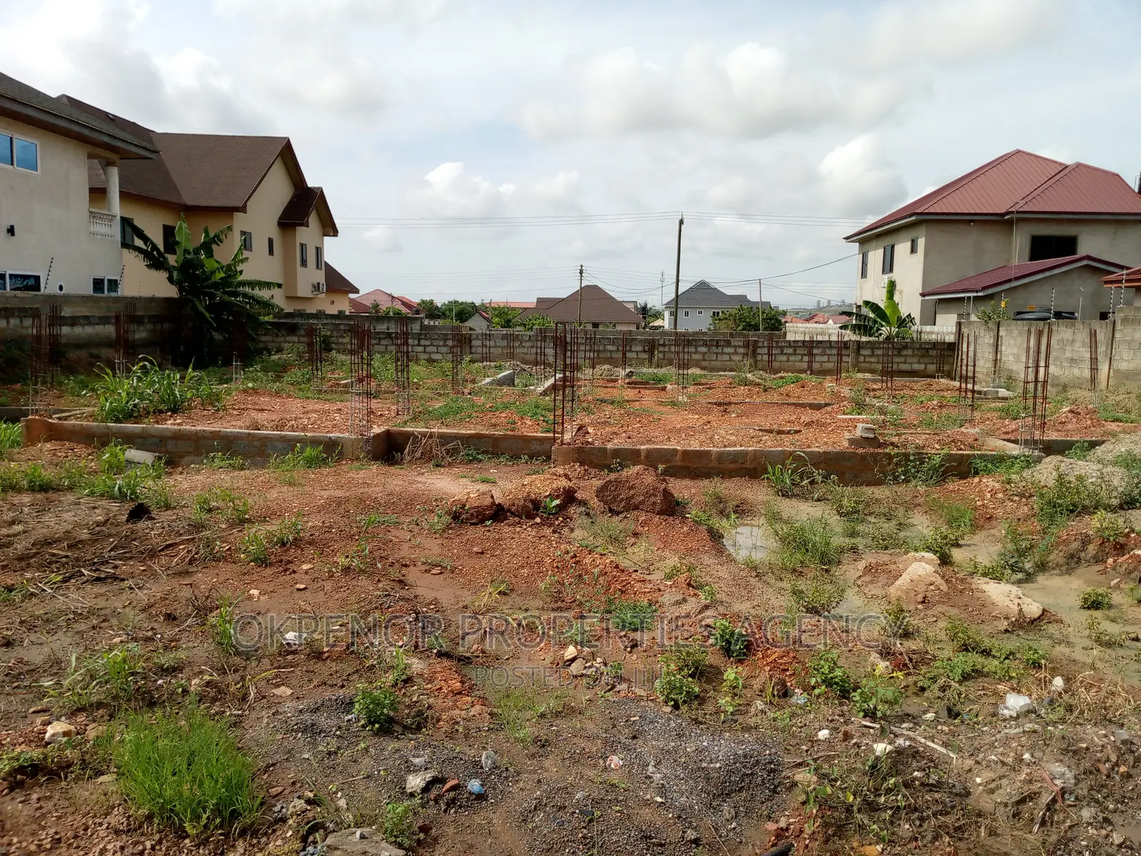 Plot for Sale at Tema Com25