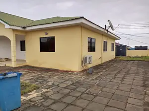 2bdrm House in Devtraco Estate, Tema Metropolitan for rent