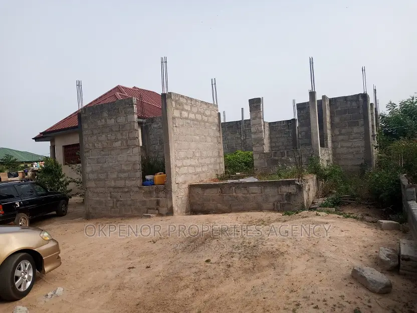 3bdrm House in Com25 Annex, Tema Metropolitan for sale
