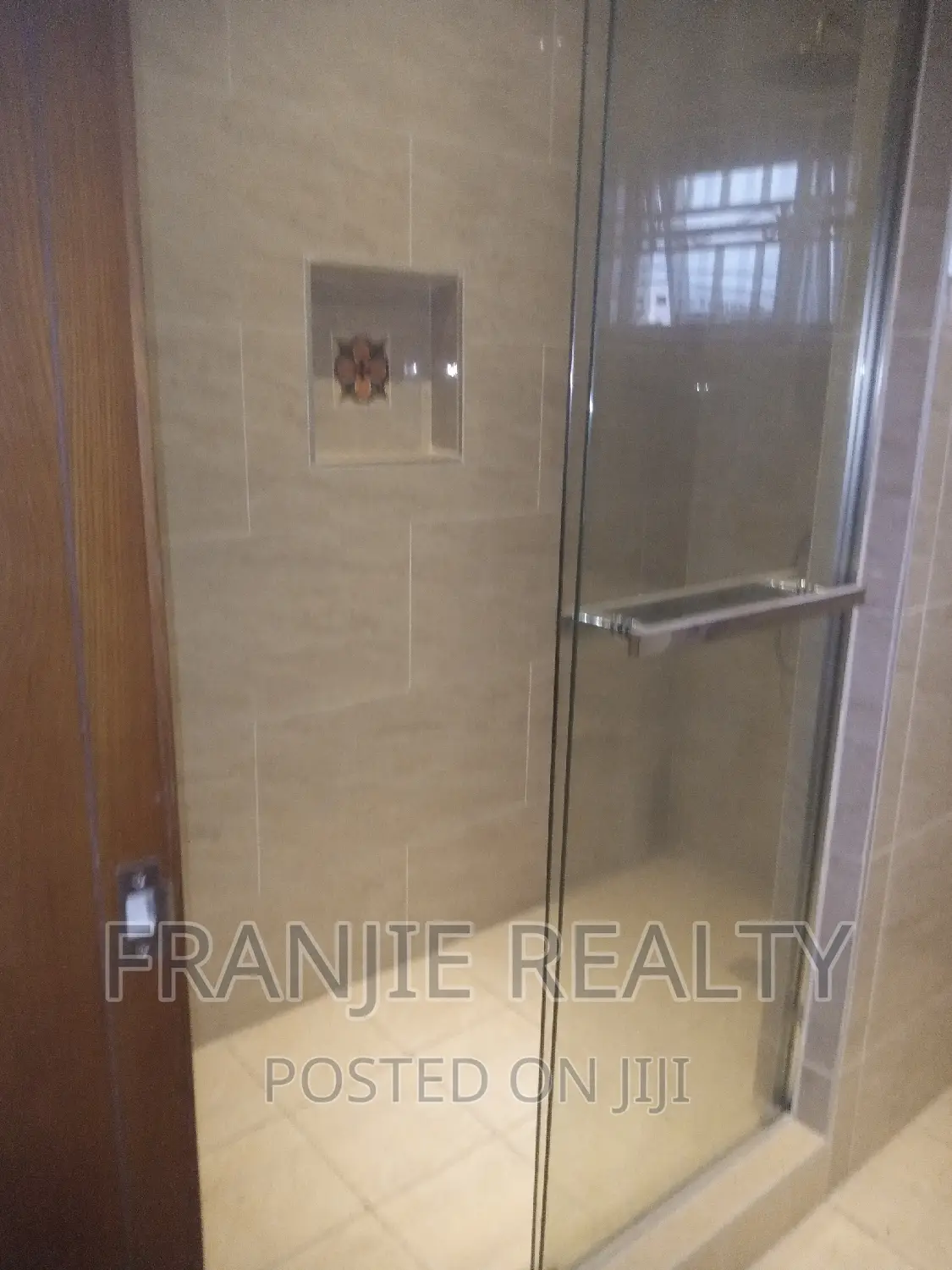 4bdrm House in Franjie Realty, West Hills Mall Area for sale