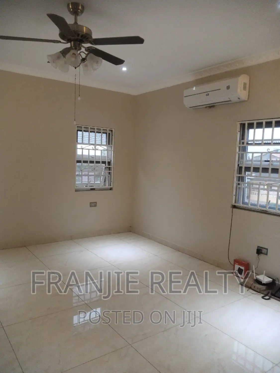 4bdrm House in Franjie Realty, West Hills Mall Area for sale