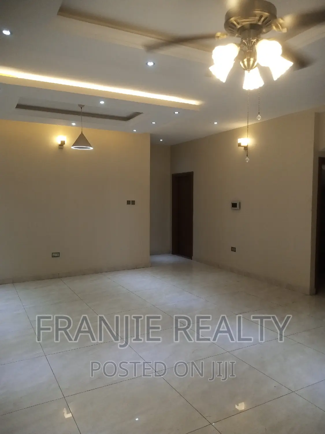 4bdrm House in Franjie Realty, West Hills Mall Area for sale