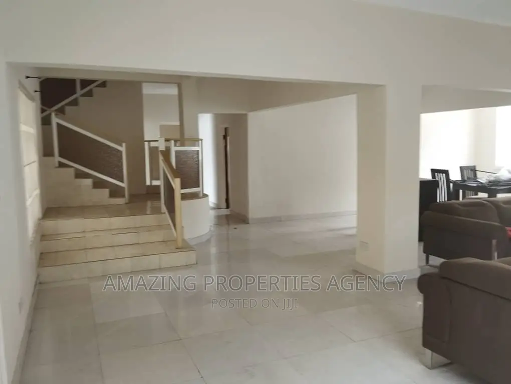 4bdrm House in Labone for rent