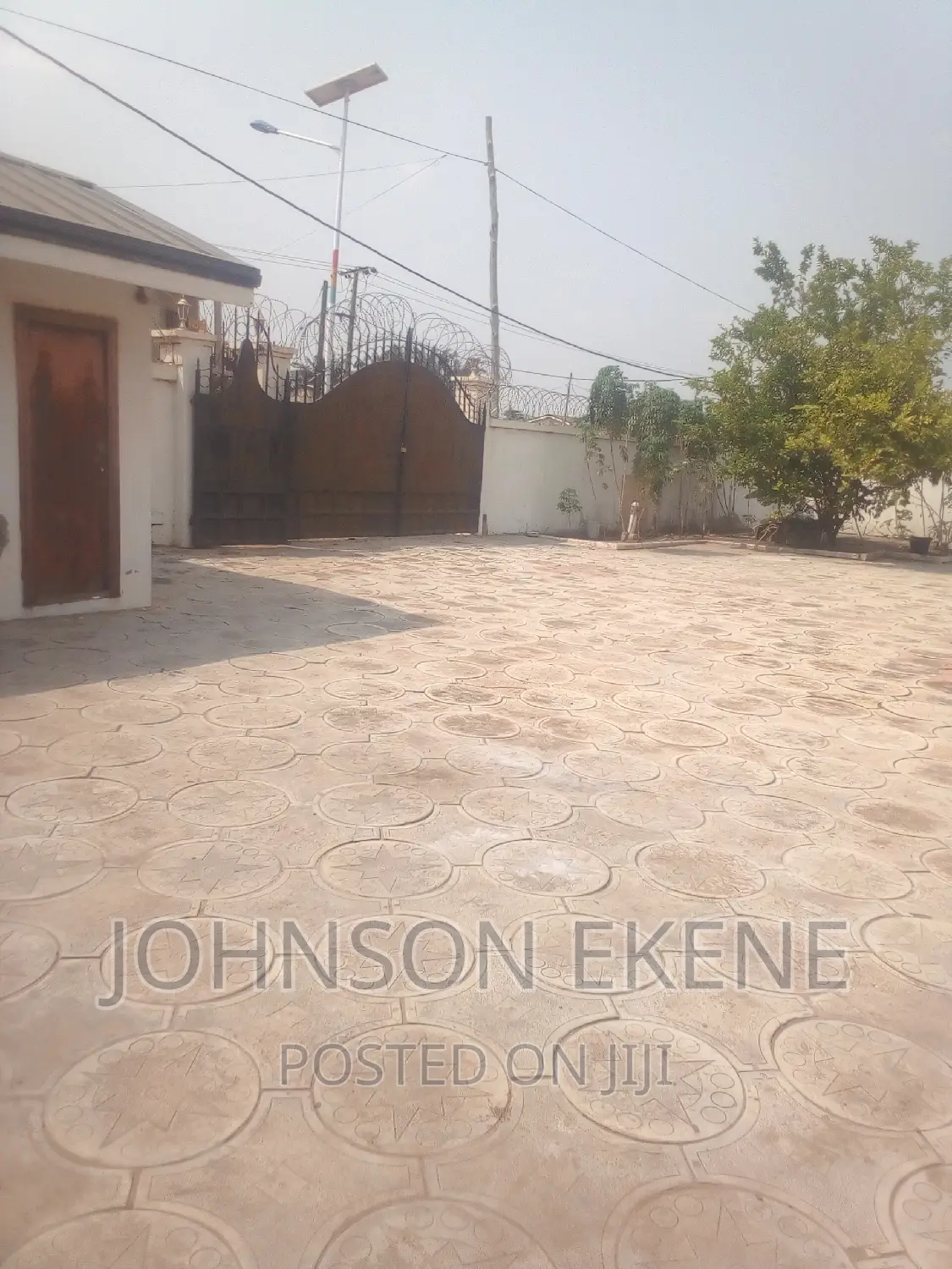 4bdrm Duplex in East Legon for sale
