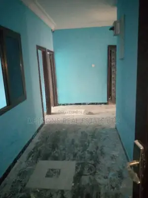 5bdrm House in De-Icons Real Estate, Awutu Senya East Municipal