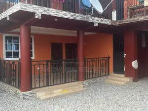 3bdrm Duplex in De-Icons Real Estate, Awutu Senya East Municipal