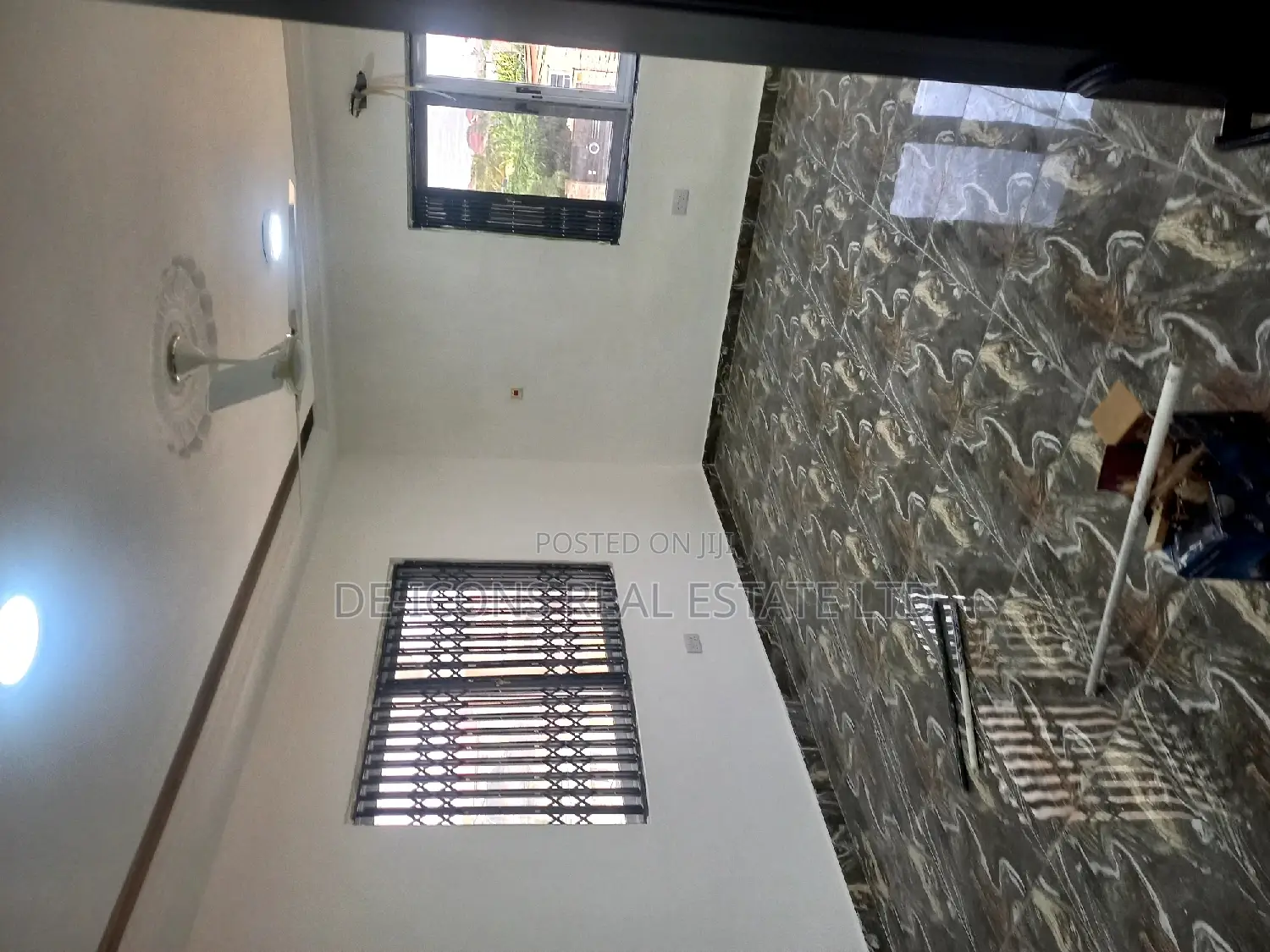 2bdrm Duplex in De-Icons Real Estate, Awutu Senya East Municipal