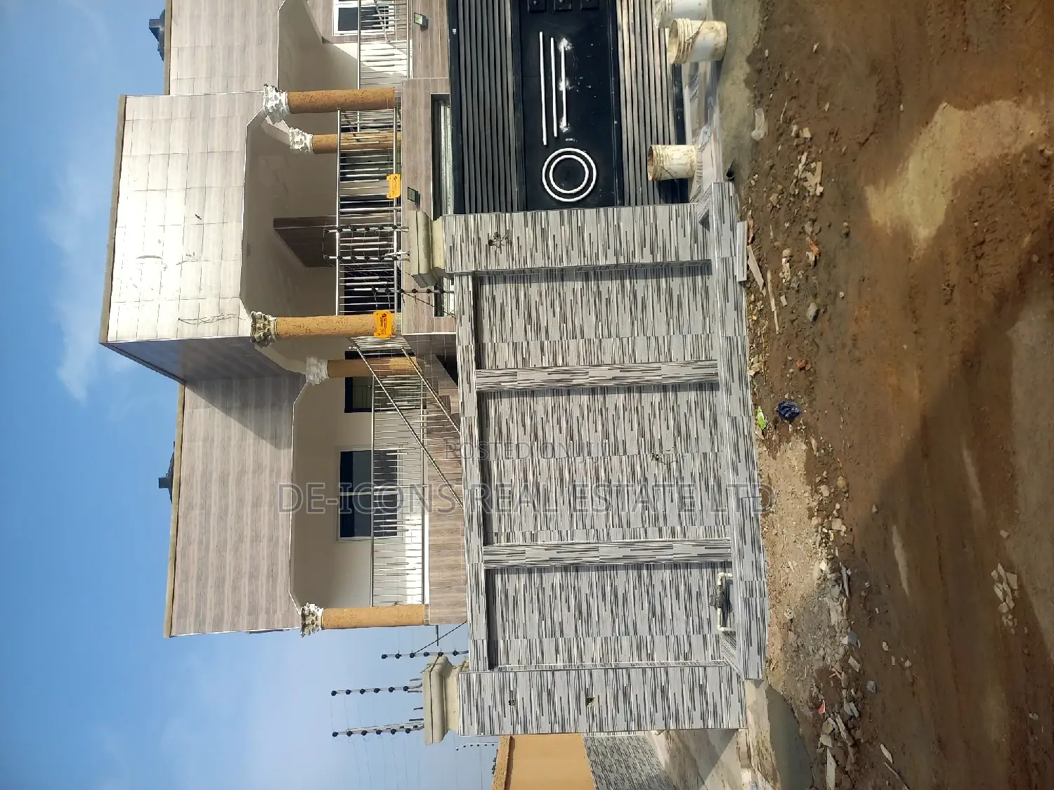 2bdrm Duplex in De-Icons Real Estate, Awutu Senya East Municipal