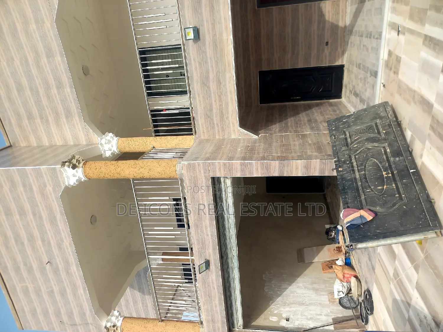 2bdrm Duplex in De-Icons Real Estate, Awutu Senya East Municipal