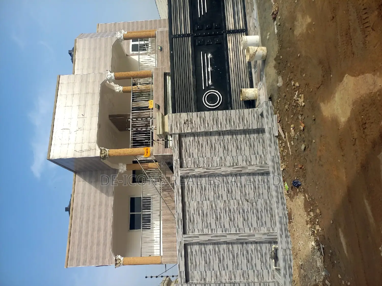 2bdrm Duplex in De-Icons Real Estate, Awutu Senya East Municipal