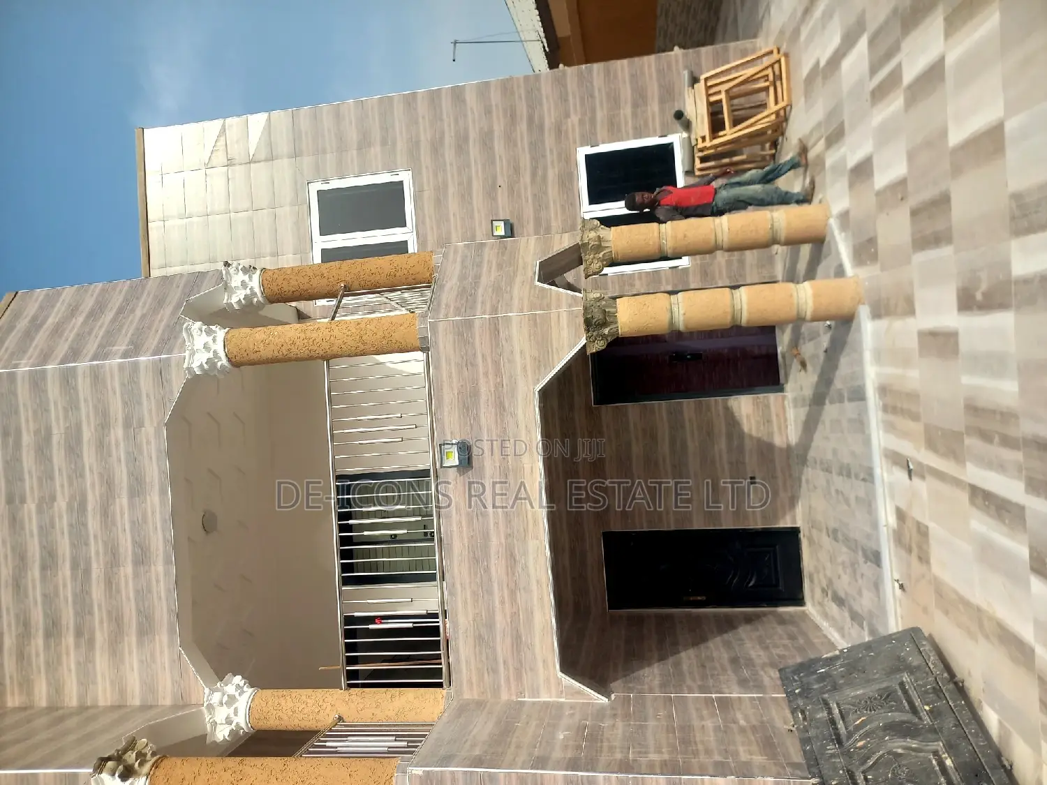 2bdrm Duplex in De-Icons Real Estate, Awutu Senya East Municipal