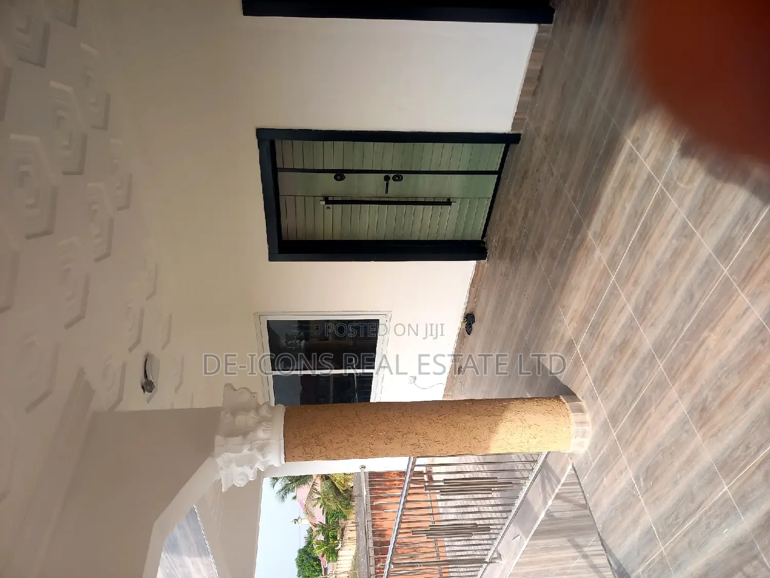 2bdrm Duplex in De-Icons Real Estate, Awutu Senya East Municipal