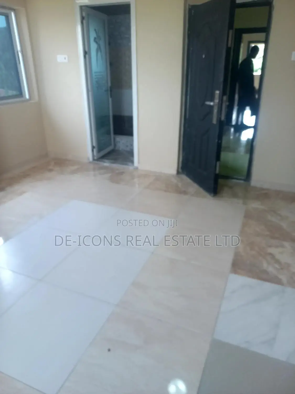 2bdrm Duplex in De-Icons Real Estate, Awutu Senya East Municipal