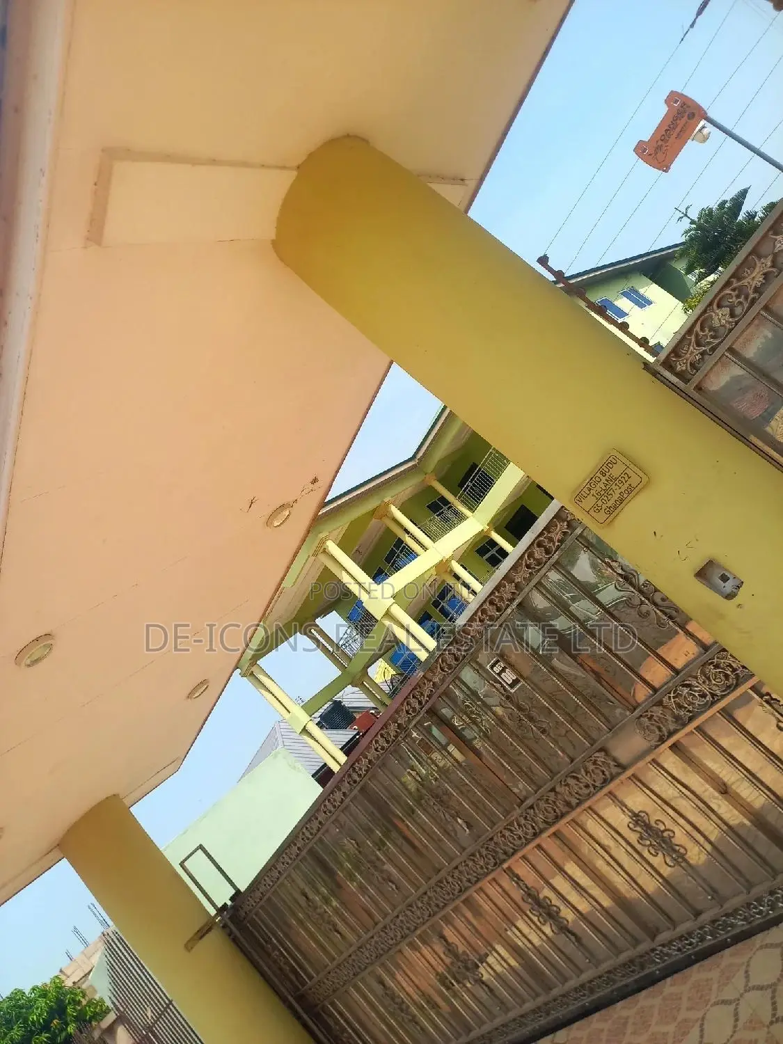 2bdrm Duplex in De-Icons Real Estate, Awutu Senya East Municipal
