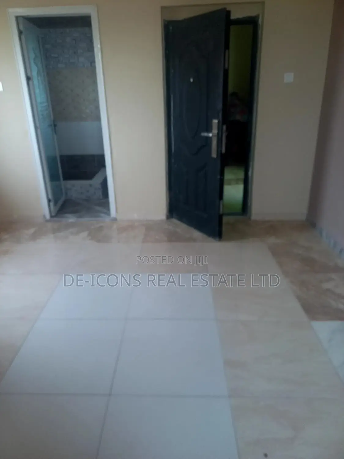 2bdrm Duplex in De-Icons Real Estate, Awutu Senya East Municipal