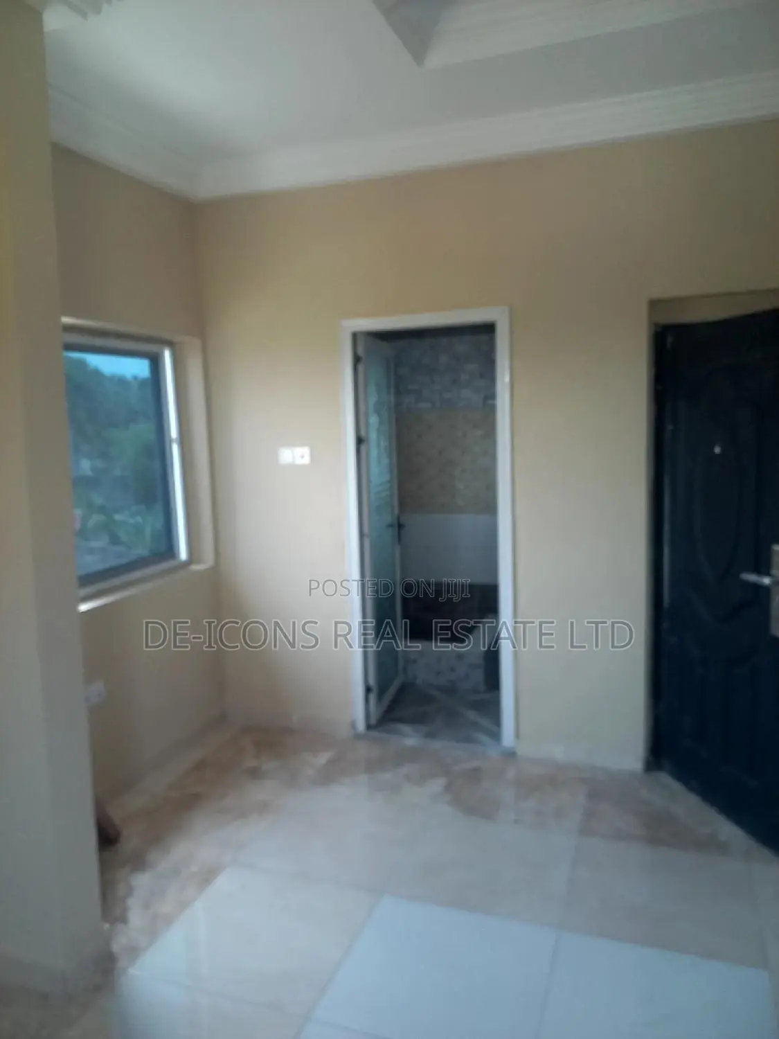 2bdrm Duplex in De-Icons Real Estate, Awutu Senya East Municipal