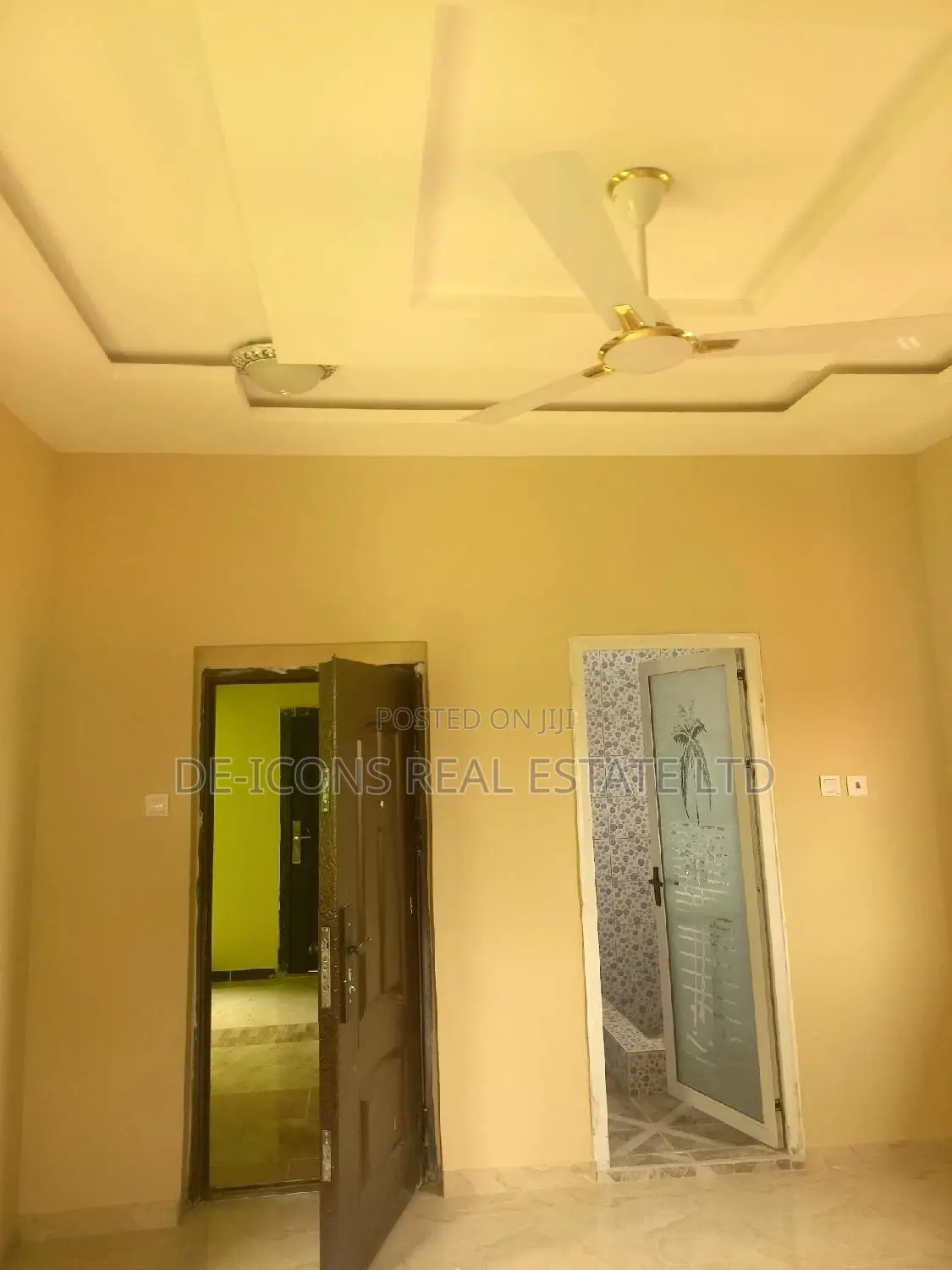 2bdrm Duplex in De-Icons Real Estate, Awutu Senya East Municipal