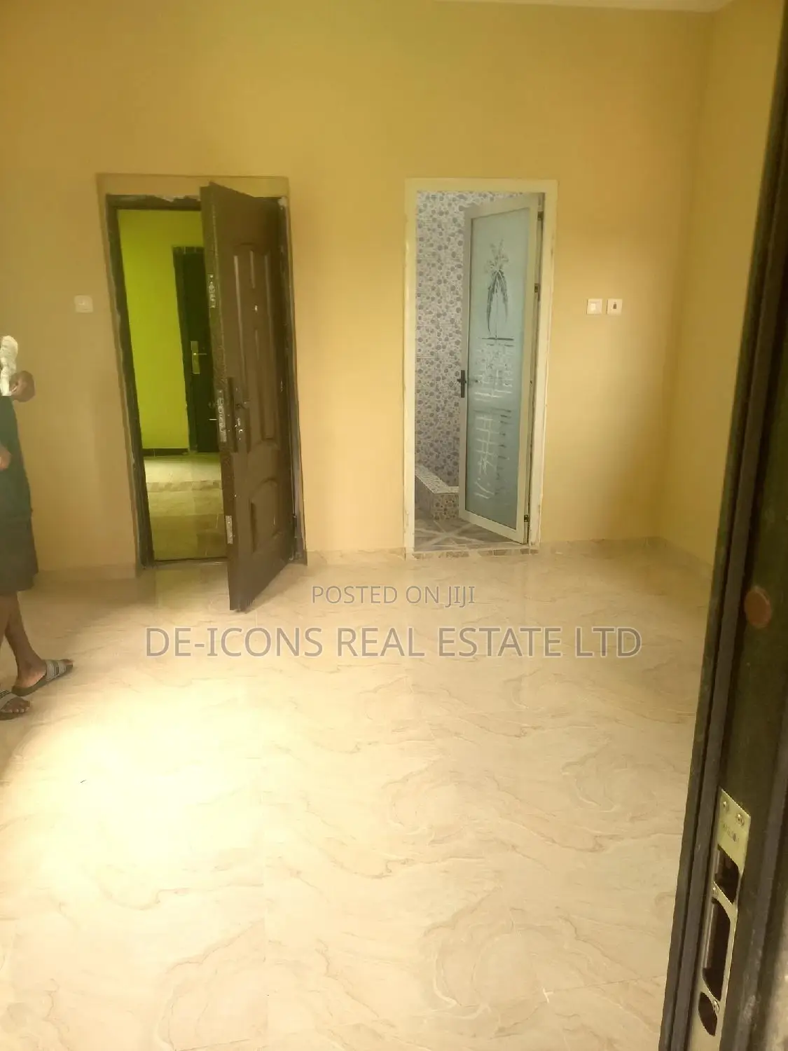 2bdrm Duplex in De-Icons Real Estate, Awutu Senya East Municipal