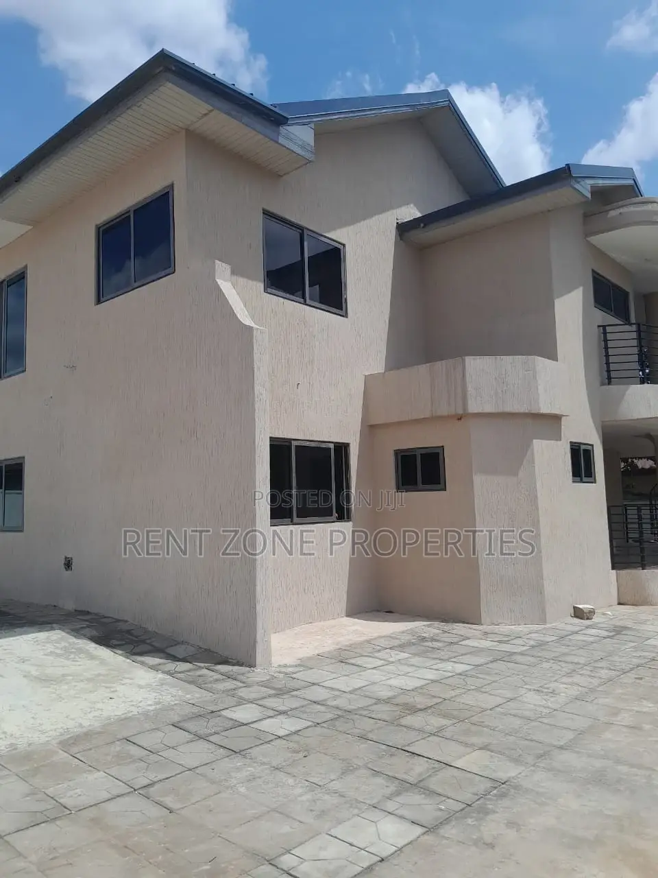 Studio Apartment in Ofankor for rent