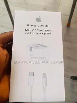 Classic Design Type C 3 Pin Charger(White)20watt.