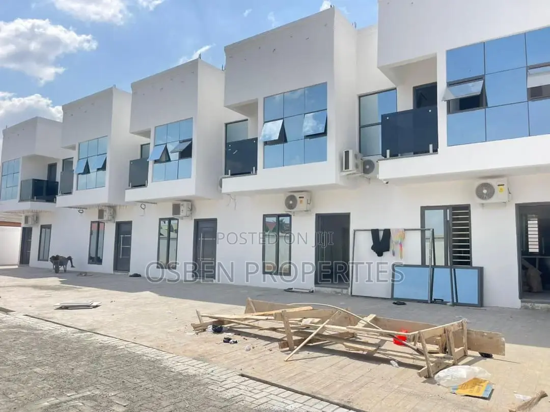2bdrm Duplex in Pleasant Properties, Accra Metropolitan for sale