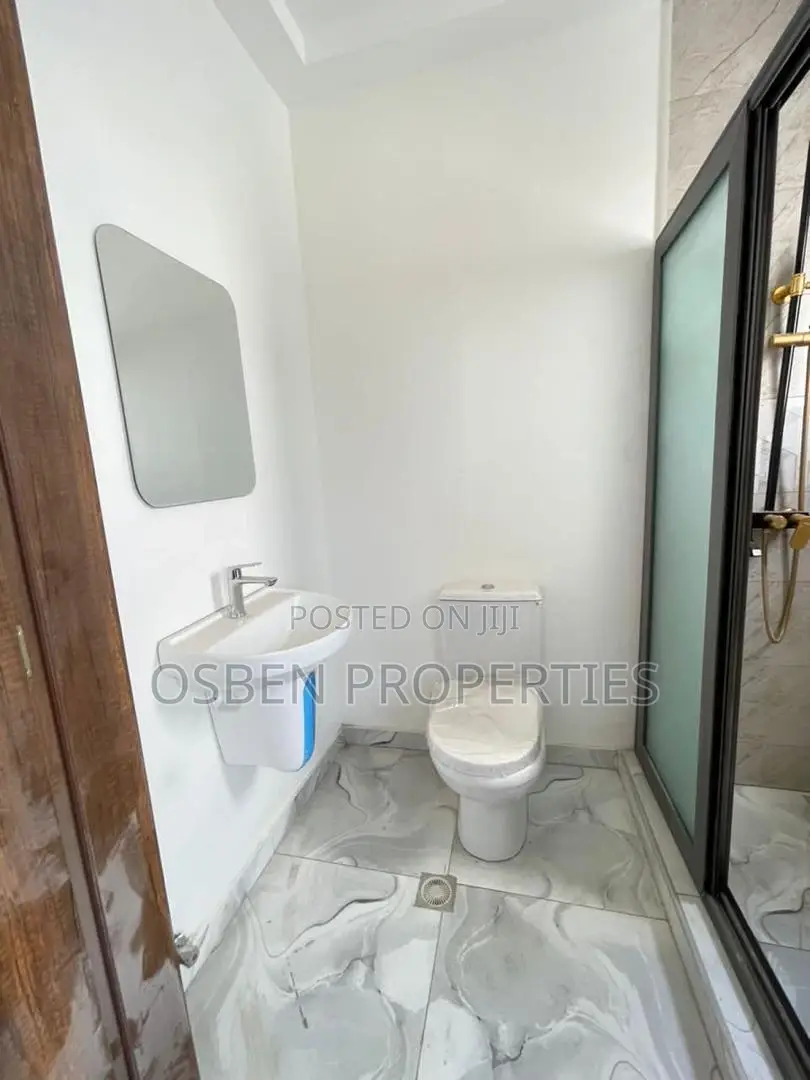 2bdrm Duplex in Pleasant Properties, Accra Metropolitan for sale