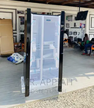 Classic Nasco Nassb2-64s Fridge + Water Dispenser.