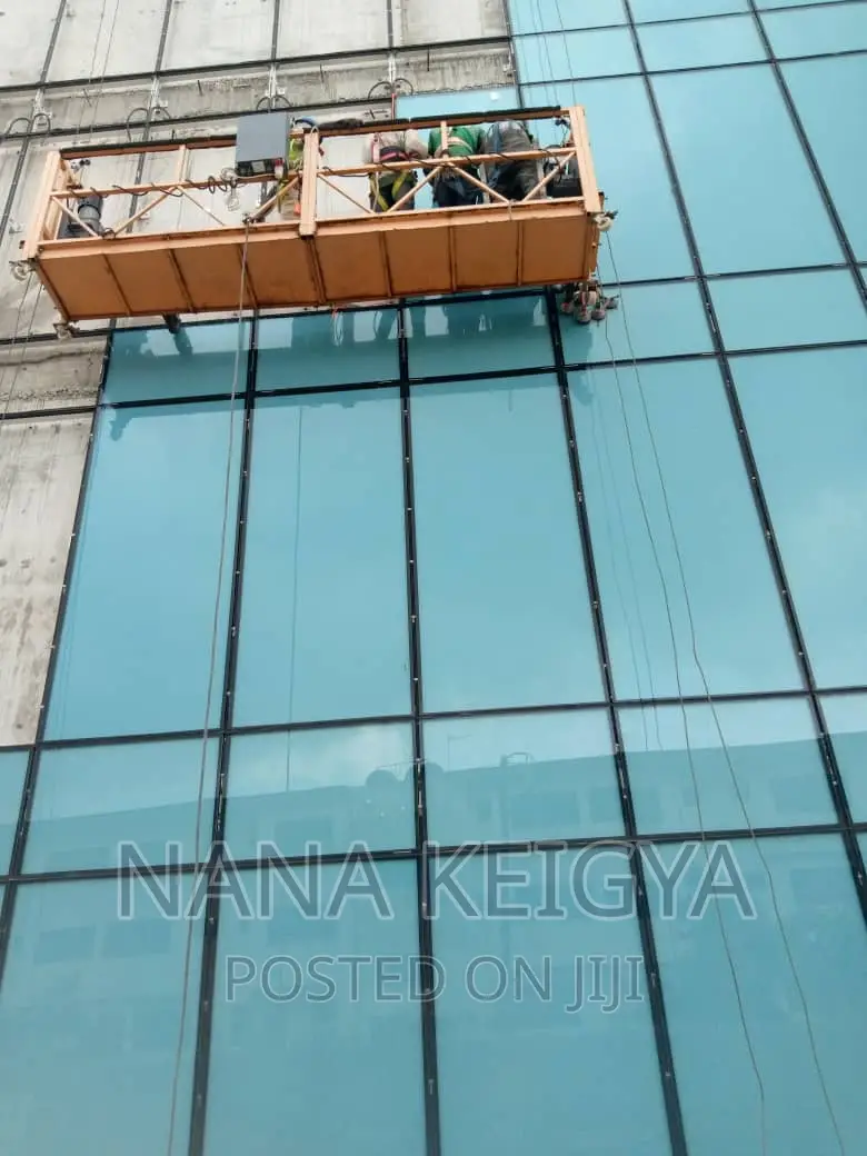 Man Lift Crane for Hiring
