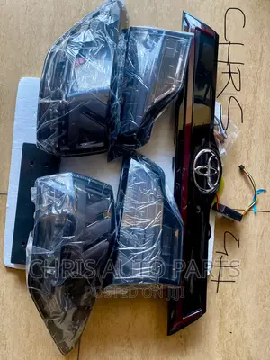 Toyota Highlander 17-18 Led Tail Back Available