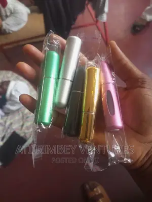 Mini Perfume Atomizer/Refilling Spray Bottle