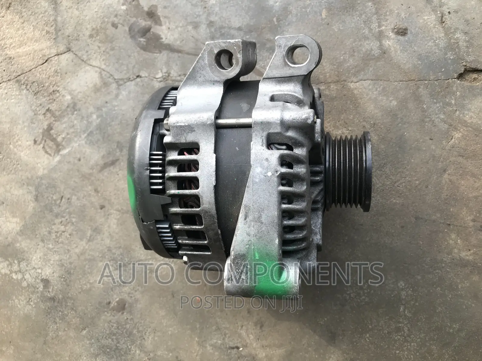 Range Rover Sports 2015 Alternator