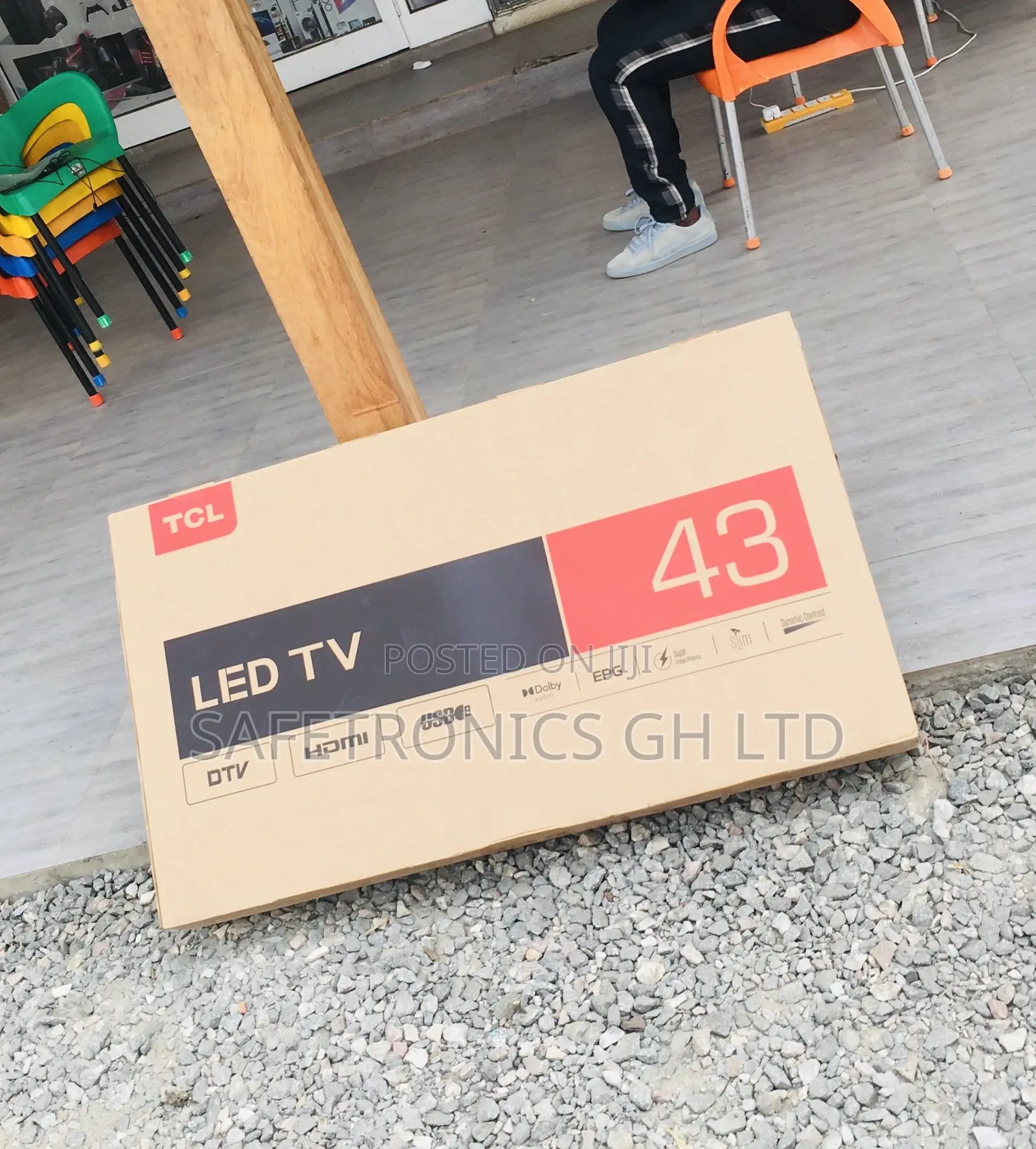 D3200 TCL Electric Black Full HD 43 Inches Glossy HDR Tv
