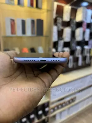 New Apple iPhone 11 128 GB Purple