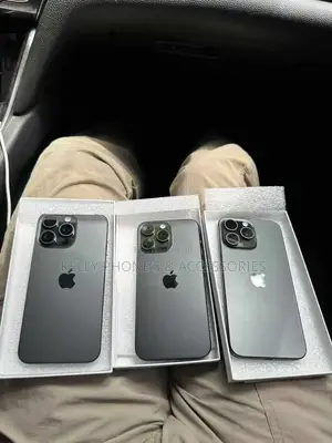 New Apple iPhone 15 Pro Max 256 GB Black