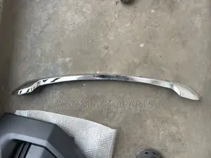 Hilux Bonnet Moulding Chrome 2016 2017 2018 2019 2020 2021