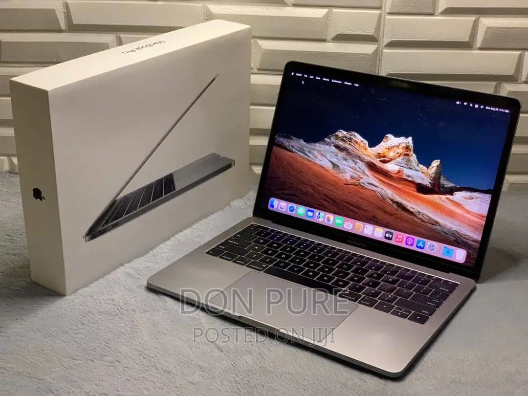 Laptop Apple MacBook 2017 16GB Intel Core I7 SSD 512GB