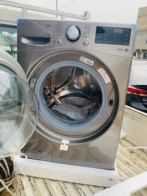 Long Lasting Lg F0L9DGP2S 15kg Front Load Washing Machine.