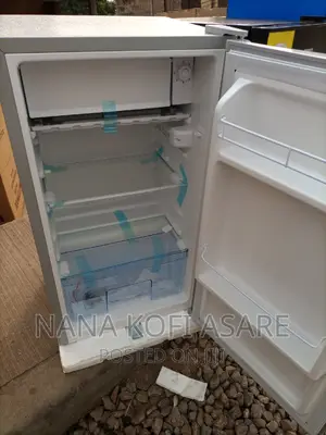 Westpool 80litres Table Top Refrigerator