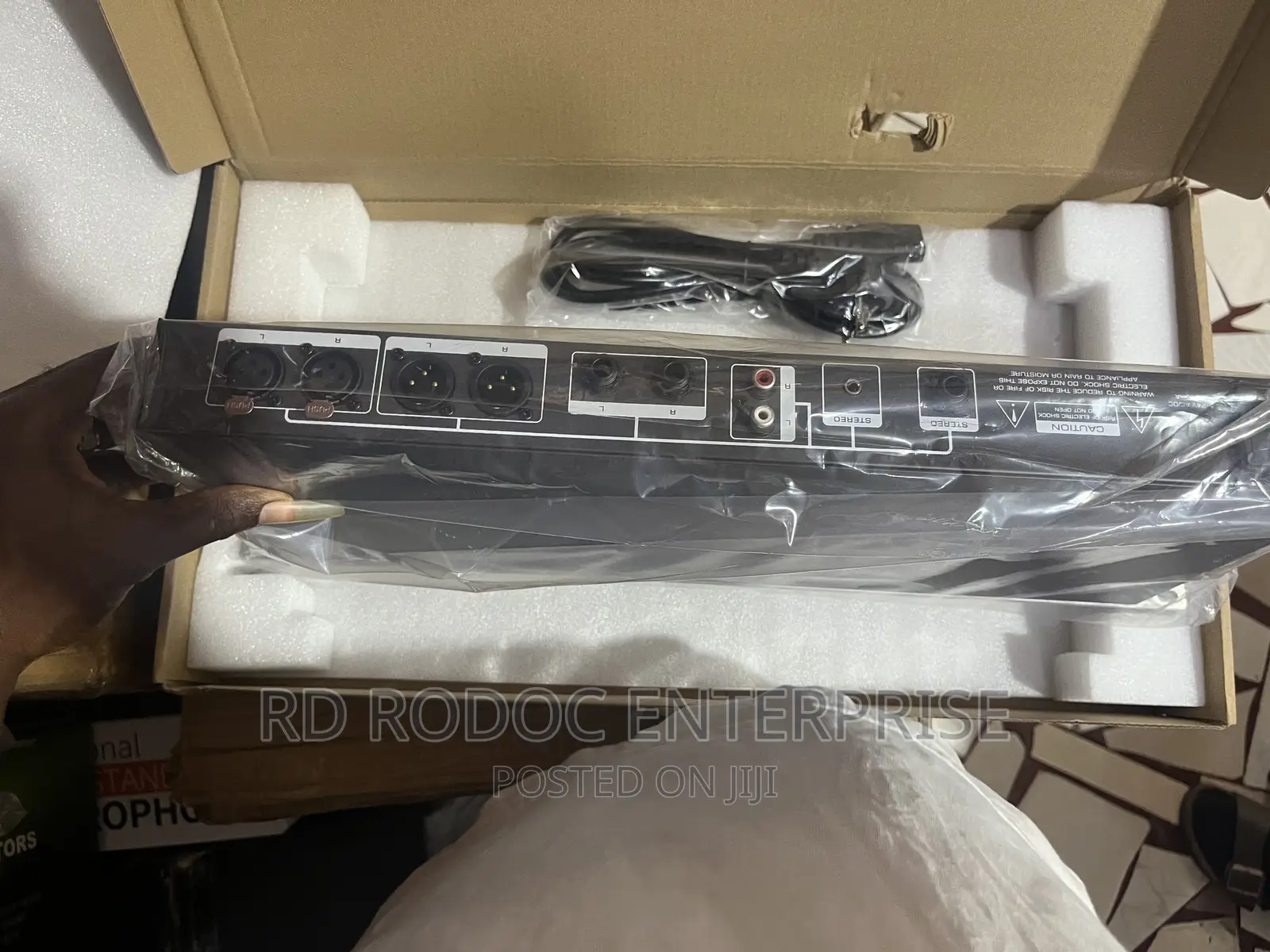 8 Channel Headphones Amplifiers