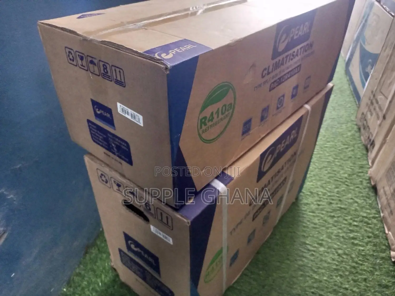White Air Condition AC Outdoor 1.5hp White Air Condition