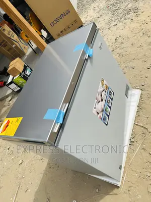 Powerful Sleek Design Chest Freezer Single Door 200L PCF-240