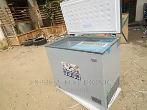 Lock and Key  200L Chest Freezer Single Door Pearl