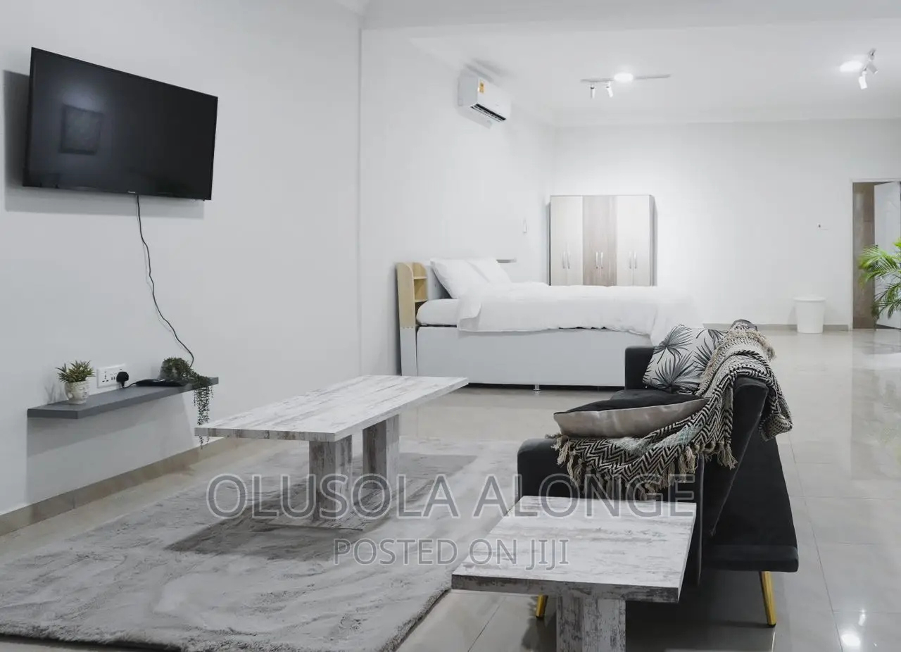 Self-Catering Super Studio + Starlink Internet + Breakfast-Daily Rate