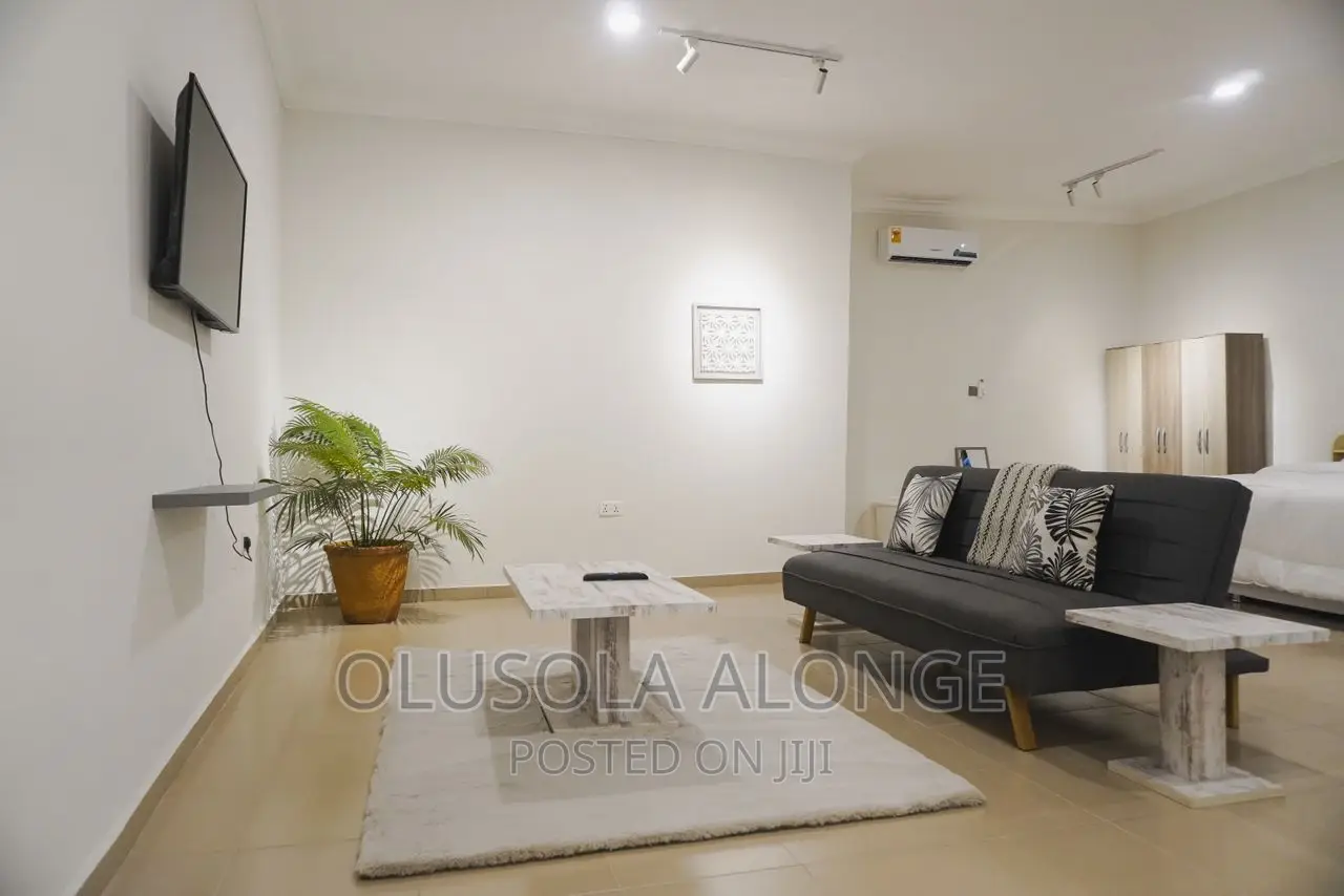 Self-Catering Super Studio + Starlink Internet + Breakfast-Daily Rate