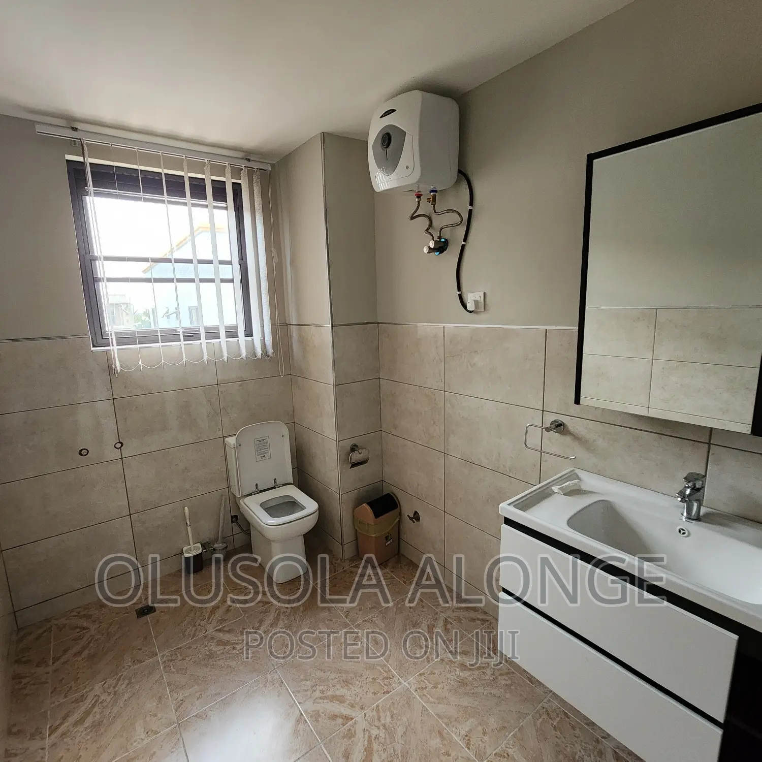 Furnished 5bdrm Townhouse / Terrace in East Legon for rent