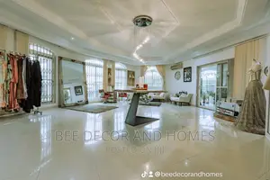5bdrm Mansion in Bee Decor & Home’S, East Legon for rent