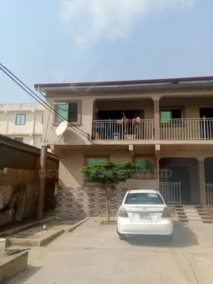 1bdrm Duplex in De-Icons Real Estate, Awutu Senya East Municipal