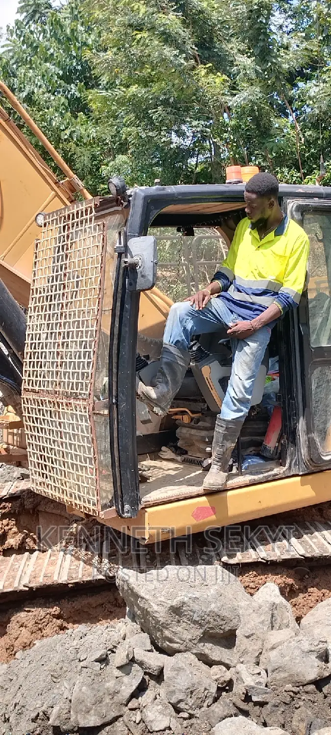 Excavator Operator